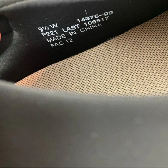 Drew Mary Jane Shoes Womens 9.5 W Wide Black Leather Cushion Sole Comfy Flats - Picture 11 of 13